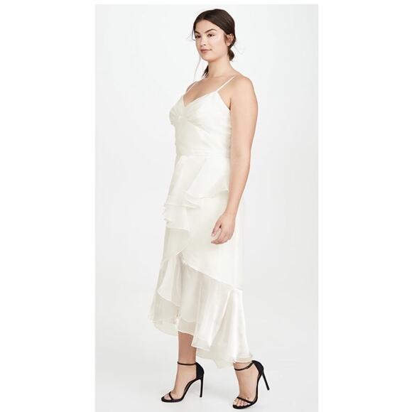 Marchesa Notte High Low Tea Length Gown in a metallic Ivory size 10 /M - Picture 2 of 13